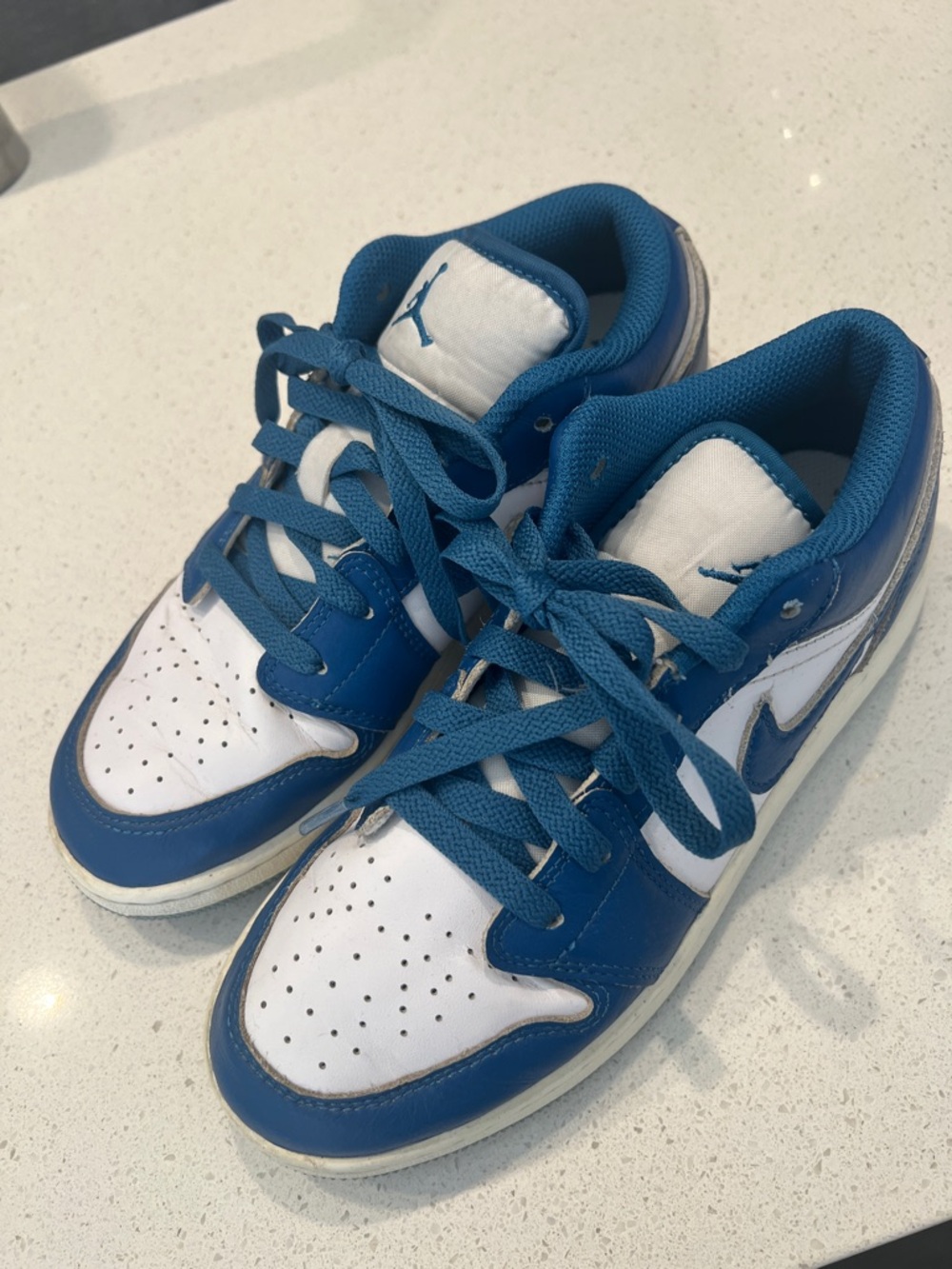 Nike Kids Blue and White Low-Top Sneakers with Jumpman Detail